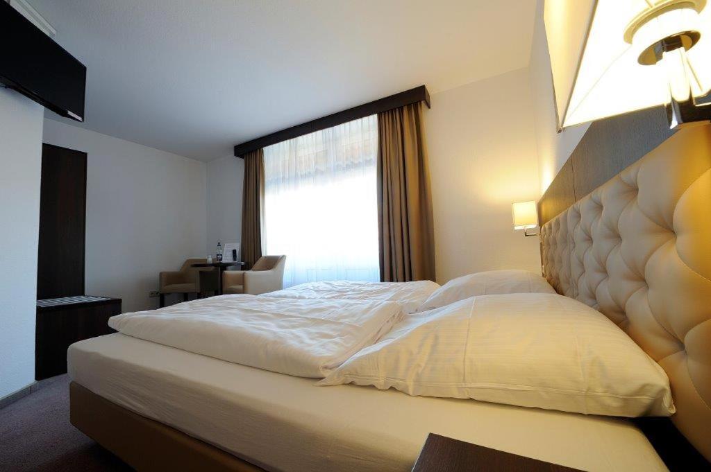 Hotel Zur Post Steimbke Exteriör bild