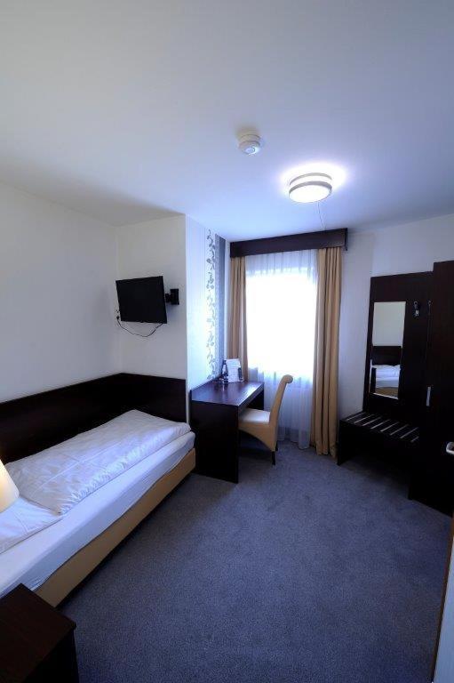 Hotel Zur Post Steimbke Exteriör bild