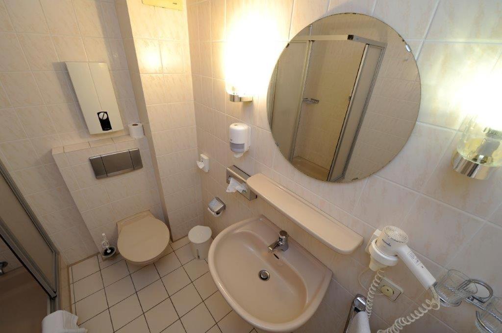 Hotel Zur Post Steimbke Exteriör bild