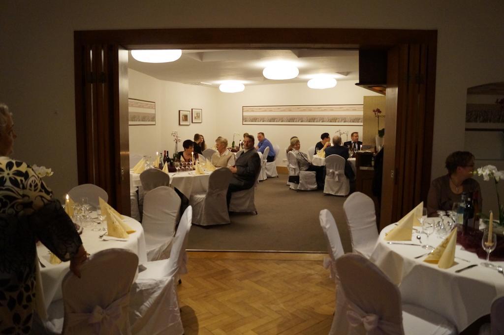 Hotel Zur Post Steimbke Exteriör bild
